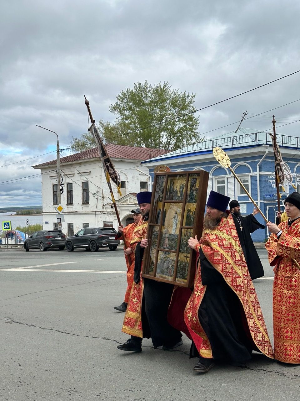 От Казанского храма до Никольского собора: пасхальное шествие в Чистополе