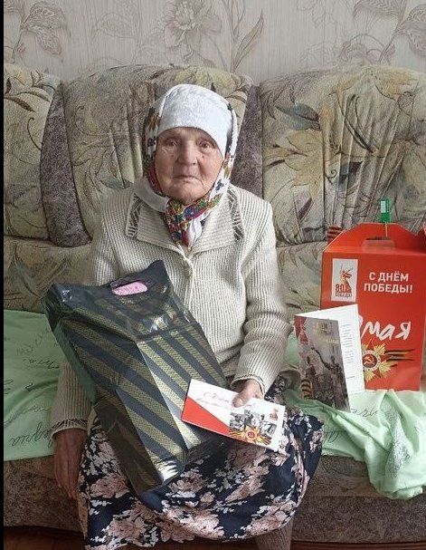 Сотрудники Отдела по делам молодёжи встретились с ветеранами в преддверии Дня Победы