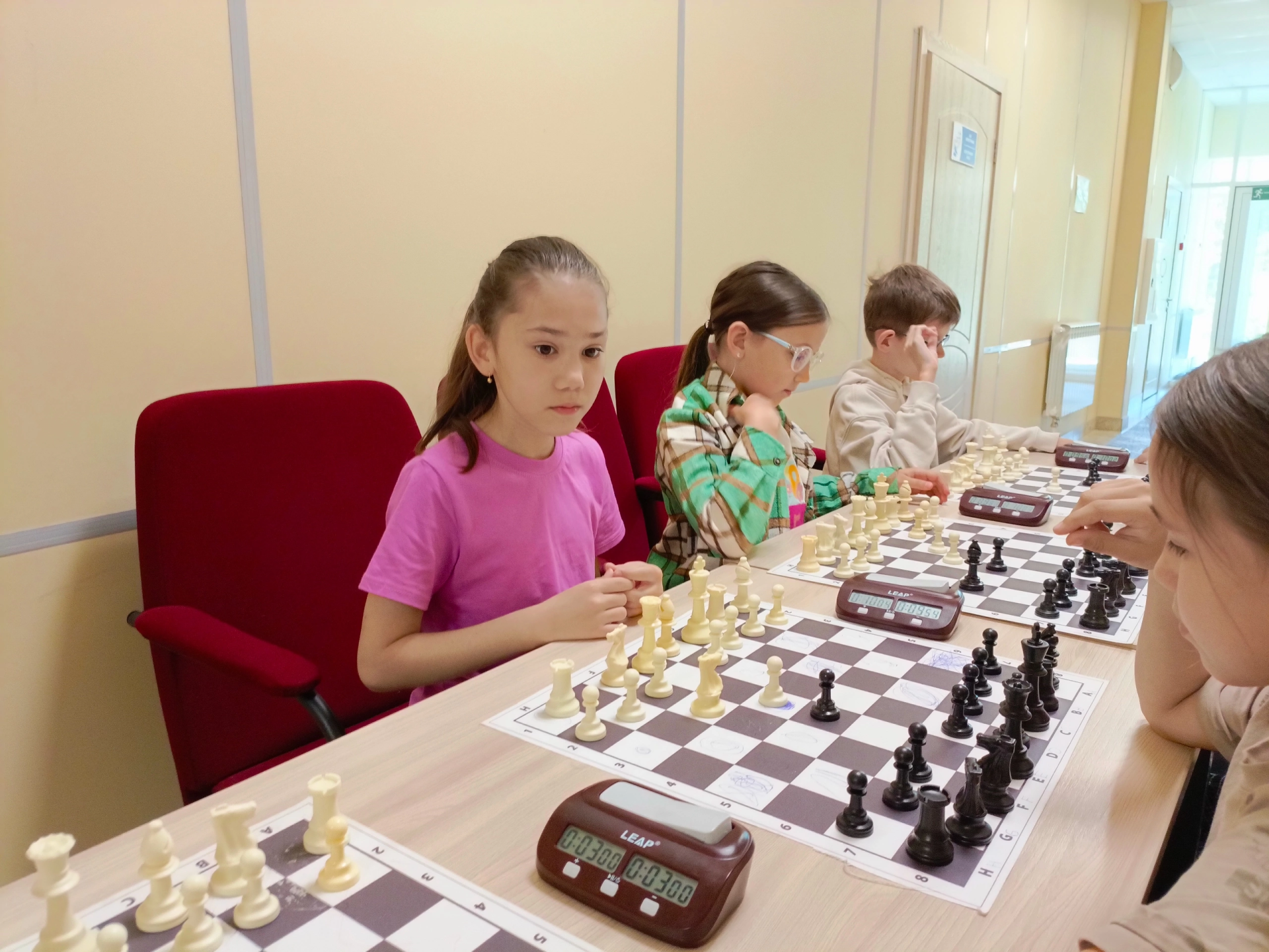 В спортивной школе «Гимнаст» прошел турнир по шахматам Фишера