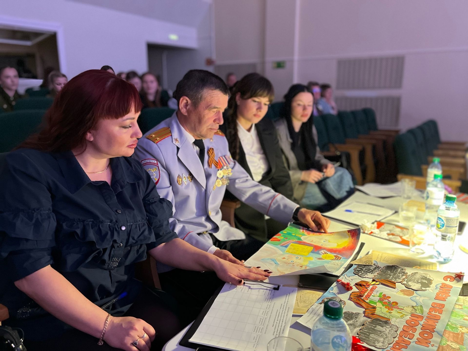 «Песни Победы» объединили чистопольскую молодёжь на конкурсе в преддверии 9 Мая
