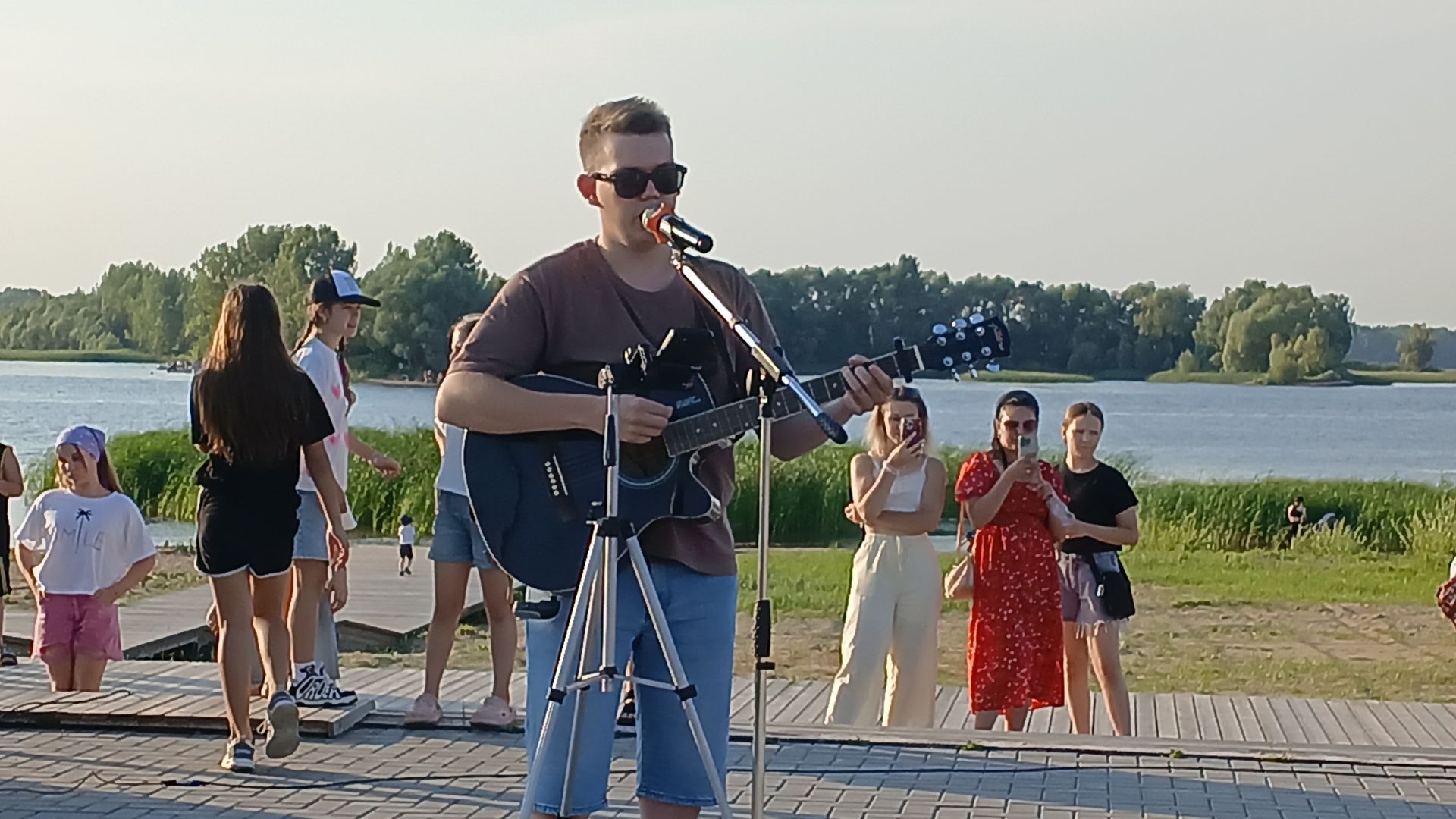 В Чистополе прошел яркий вечер песен и танцев