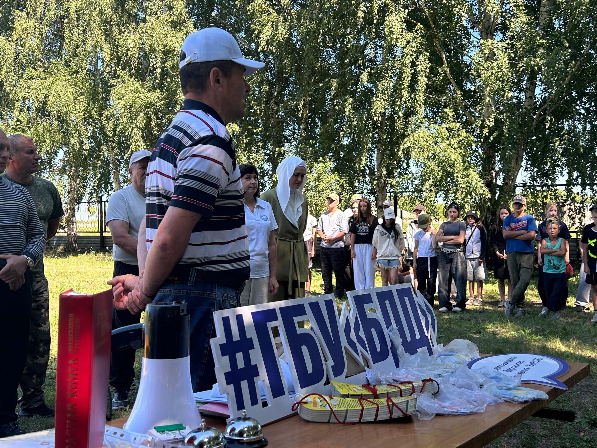 Для воспитанников палаточного лагеря провели урок безопасности под открытым