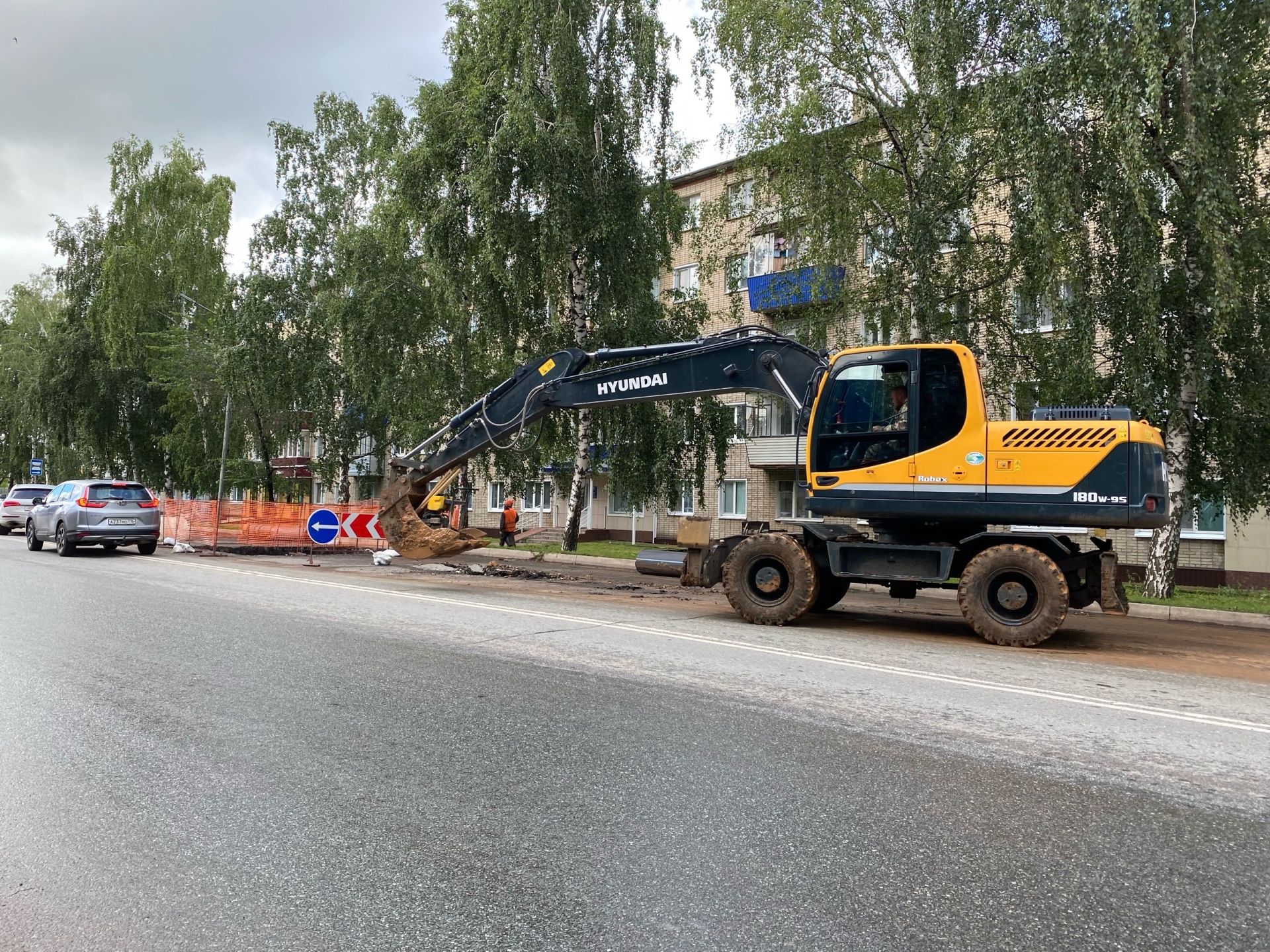 Стало известно, когда завершится ремонт водопровода на улице Энгельса в Чистополе