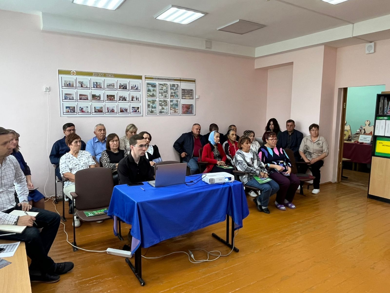 Руководитель исполкома Чистопольского района Эдуард Хасанов провел встречу с населением