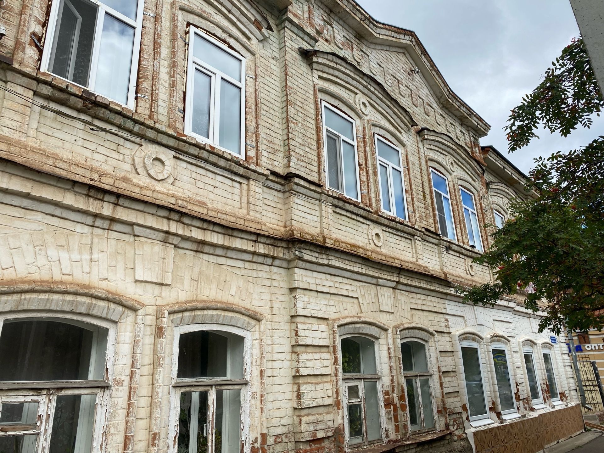 Старинный особняк татарского купца с венецианскими окнами