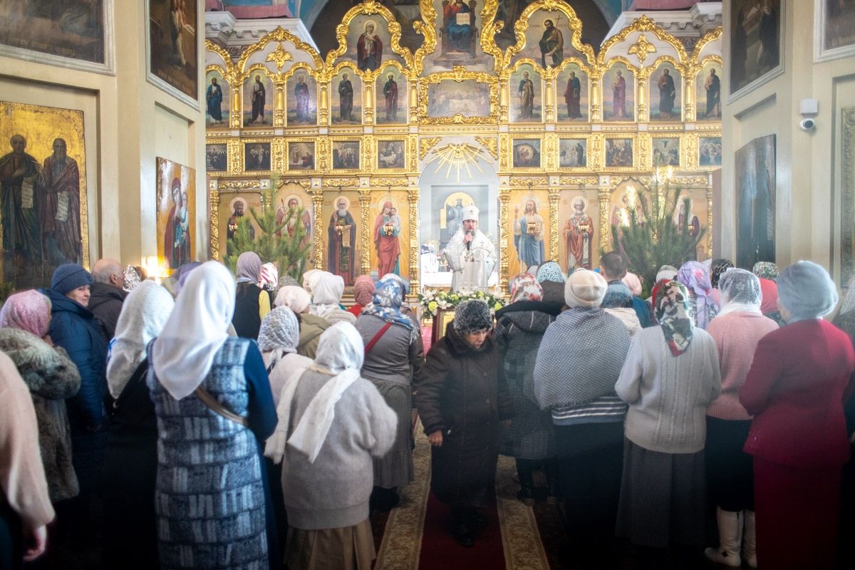 Епископ Пахомий совершил богослужение в Никольском соборе в день Обрезания Господня