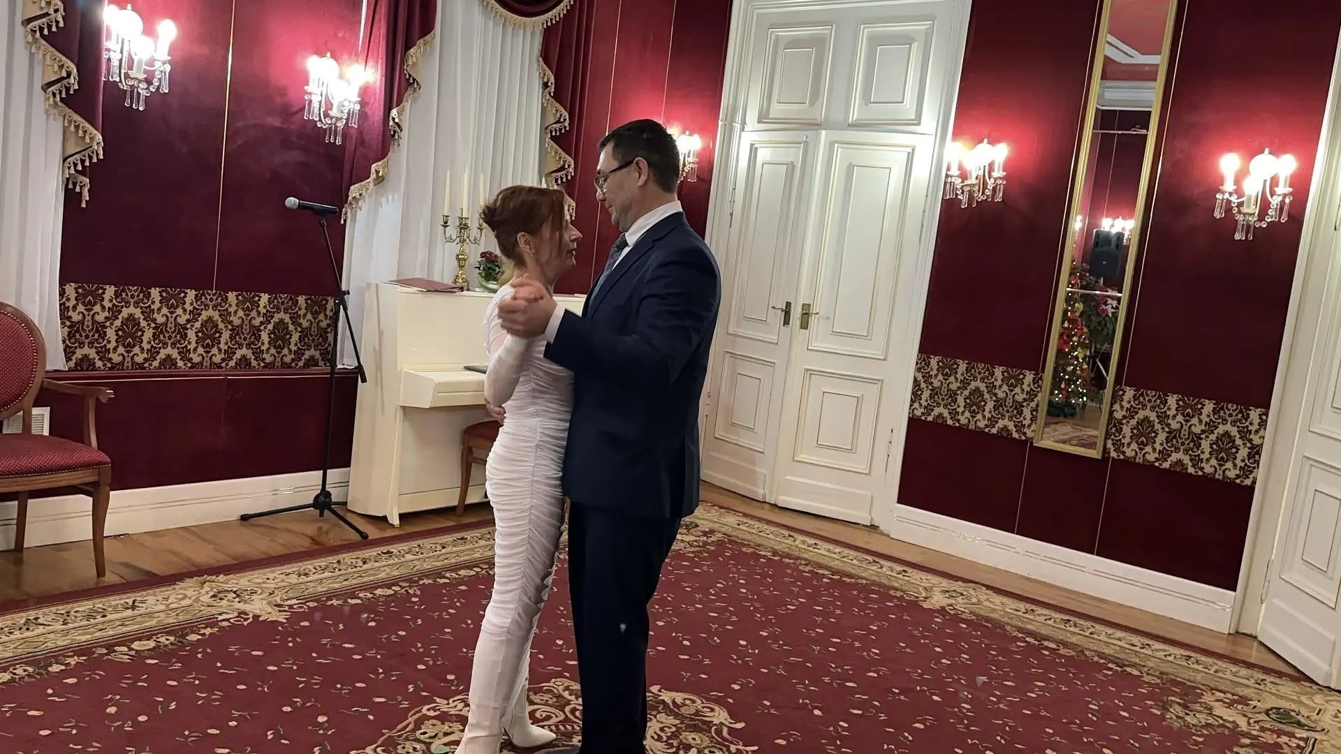 Чистайның Никахлашу сараенда чирек гасыр бергә гомер итүче юбилярларны котладылар