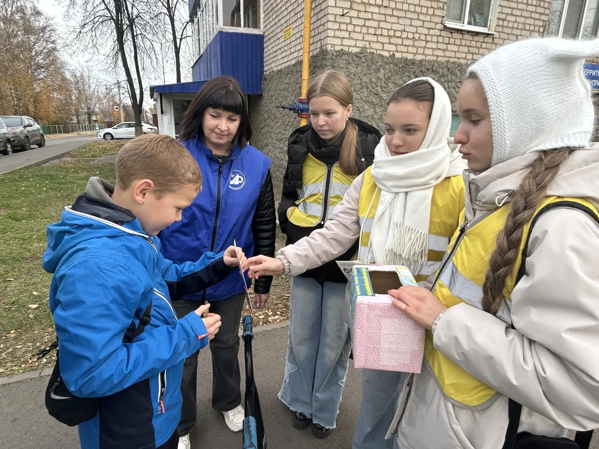Молодежь участвовала в масштабной акции по безопасности дорожного движения в Чистополе