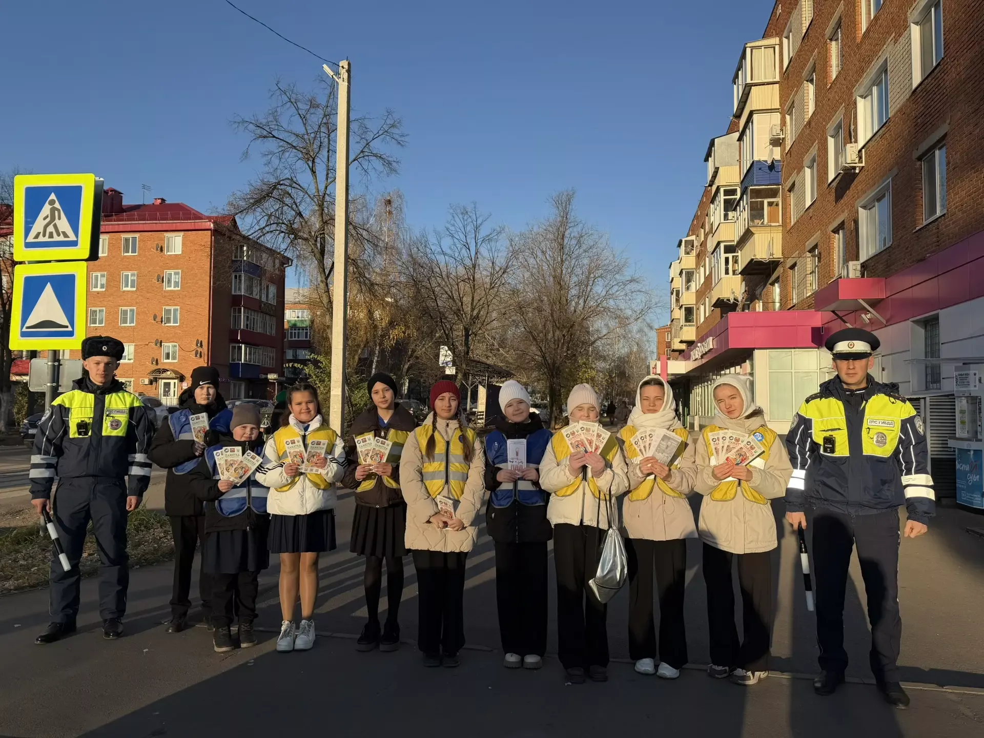 В Чистополе юные инспекторы движения провели совместный рейд с ГИБДД