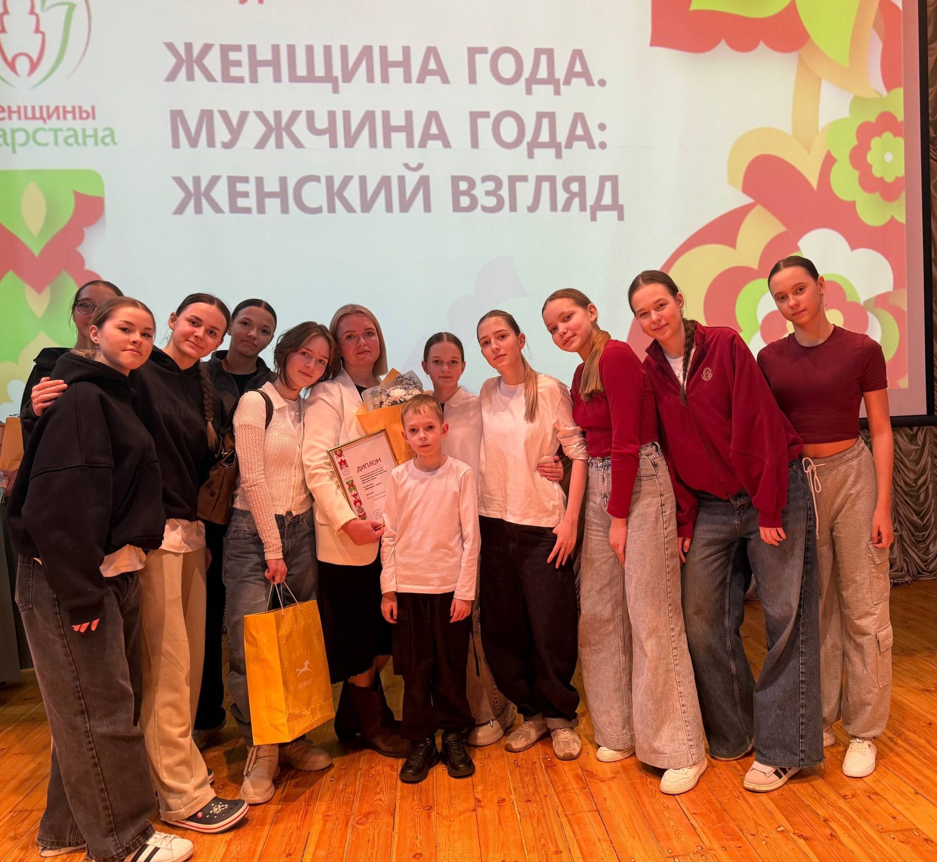 Многодетная мать из Чистополя Ольга Степанова одержала победу на зональном этапе конкурса «Женщина года»