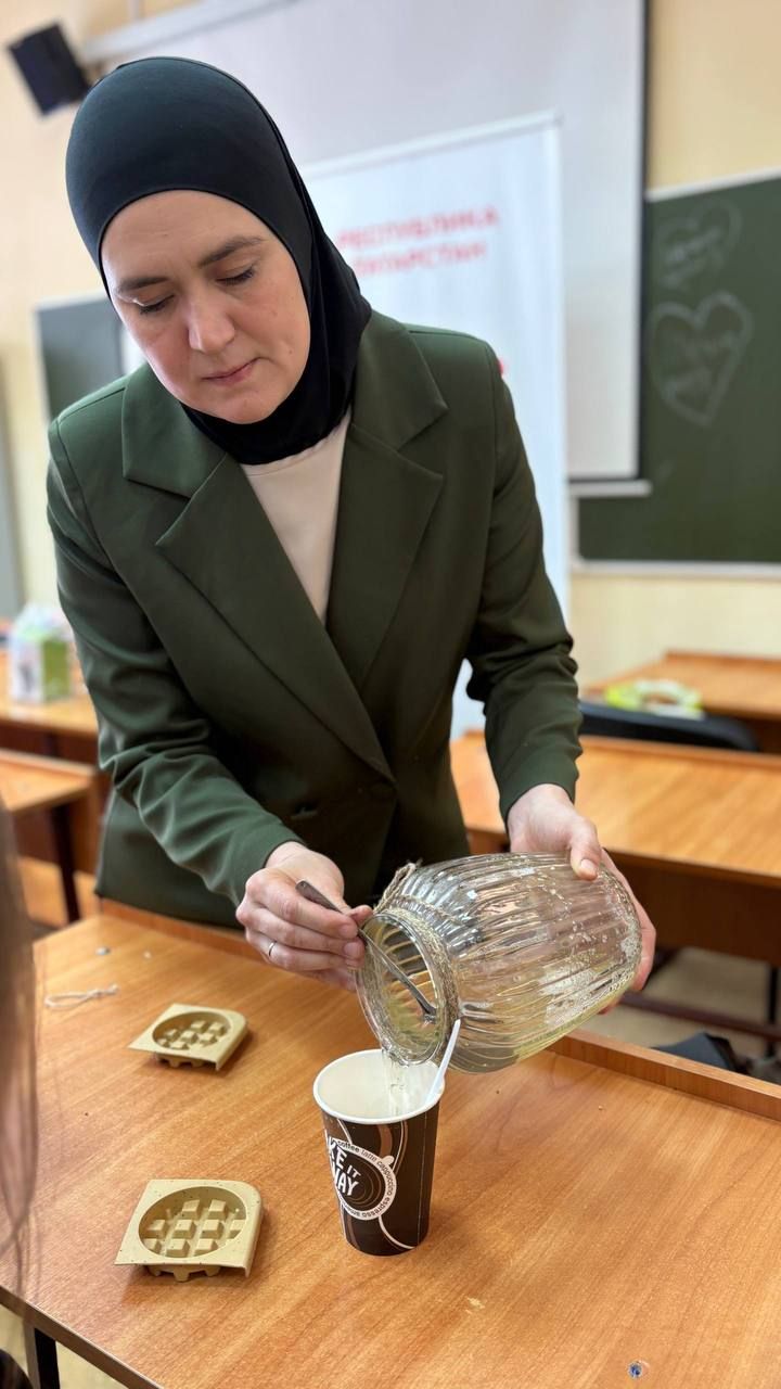 Чистопольские студенты изготовили съедобные кормушки для зимующих птиц