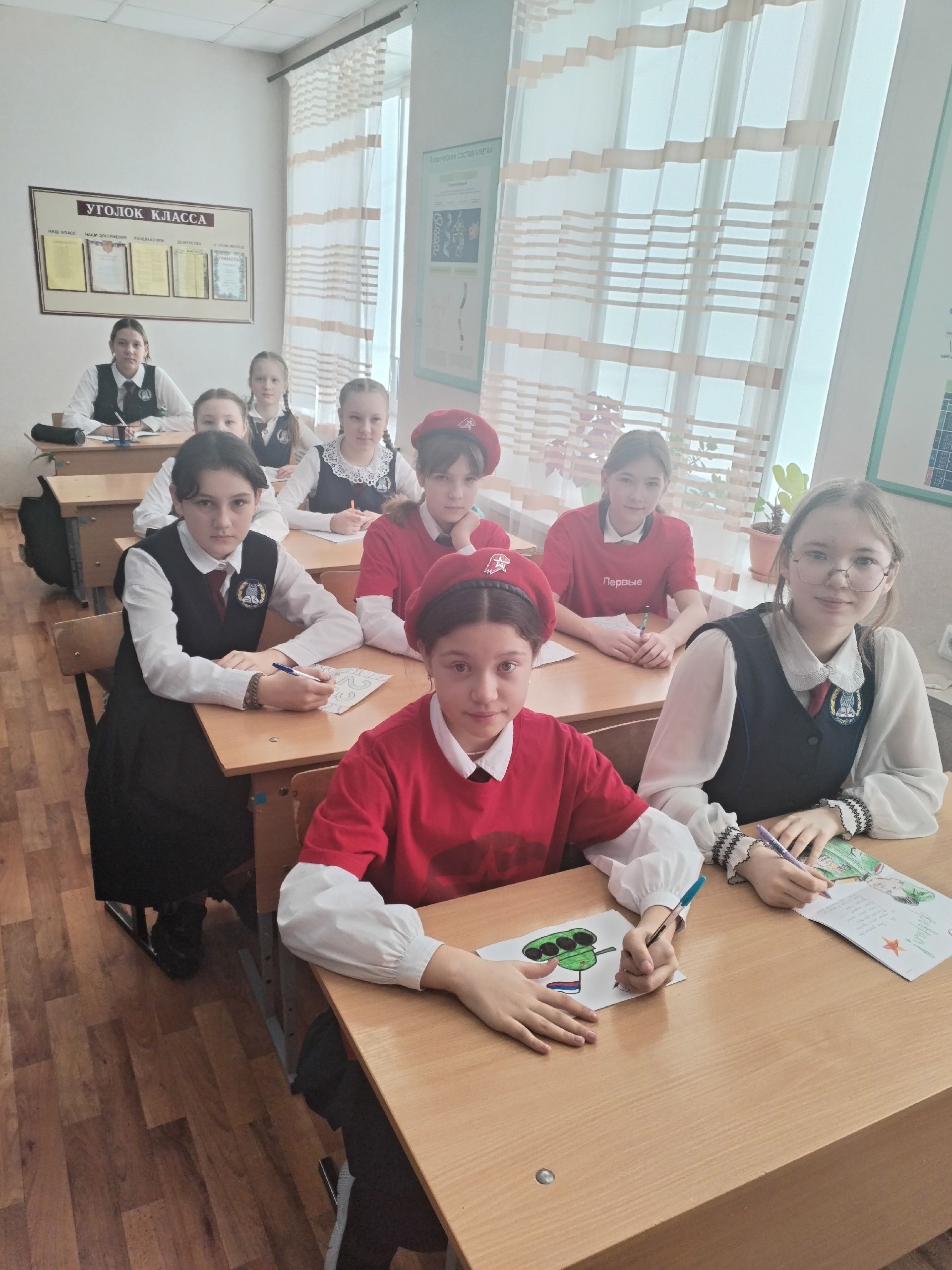 Чистопольские лицеисты стали «внуками по переписке» для пожилых людей ко Дню защитника Отечества