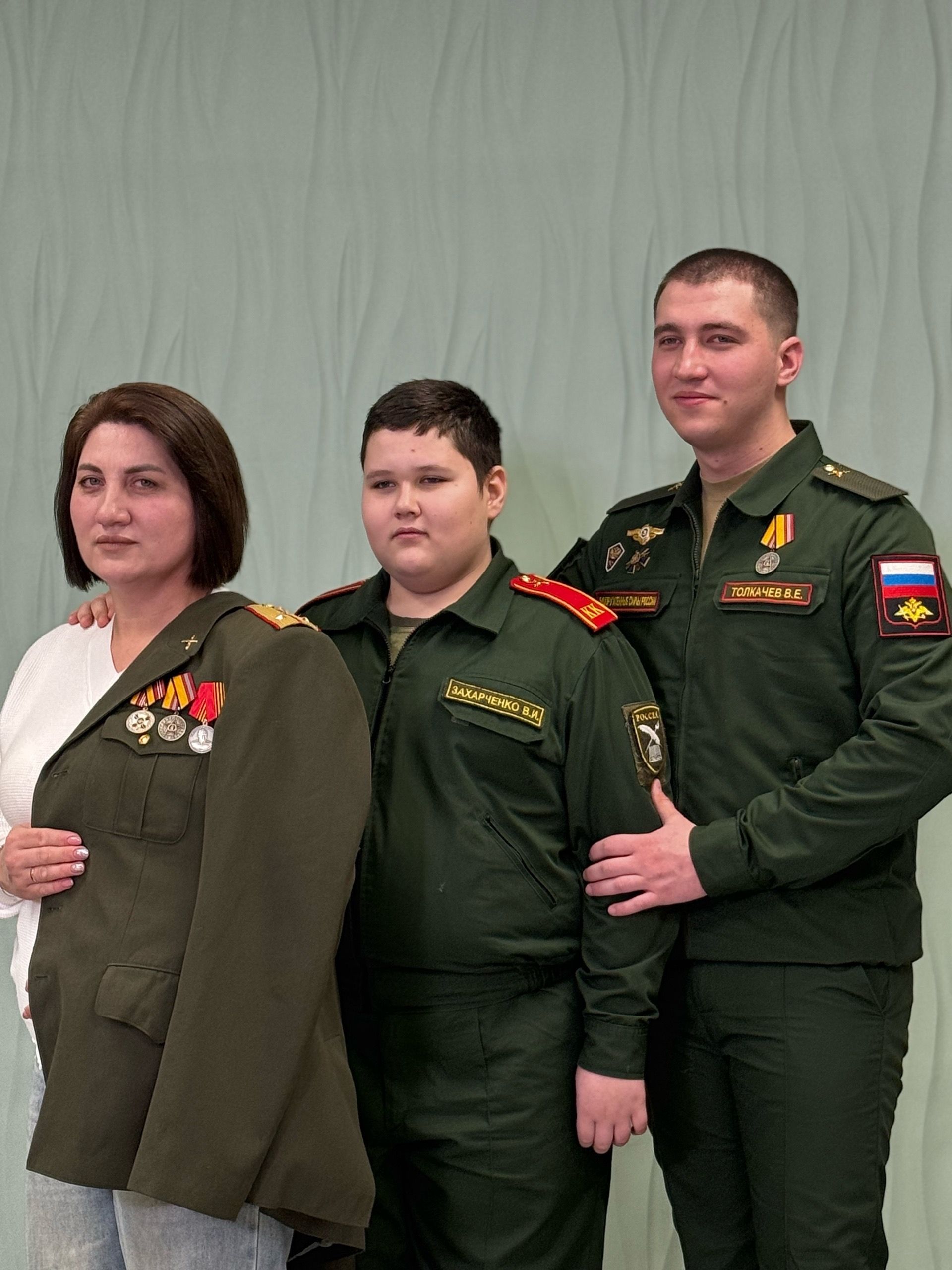 Герой кителе: Чистайда махсус хәрби операциядә катнашучыларның гаиләләре өчен үзенчәлекле фотосессия булды
