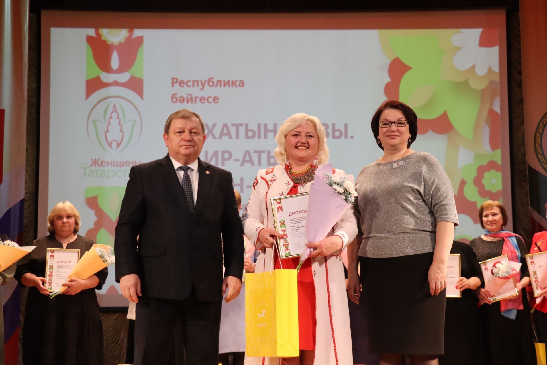 Работник культуры из Чистопольского района победила в зональном этапе конкурса «Женщина года. Мужчина года: женский взгляд»