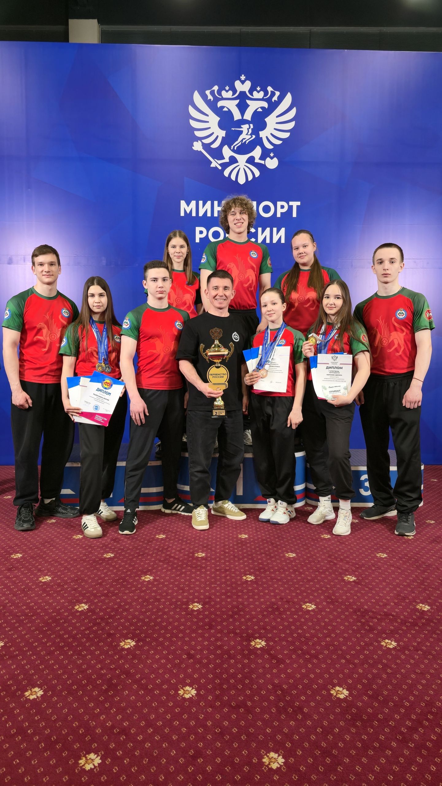 Чистай спортчылары армспорт буенча ил беренчелегендә төрле дәрәҗәдәге медальләр яуладылар