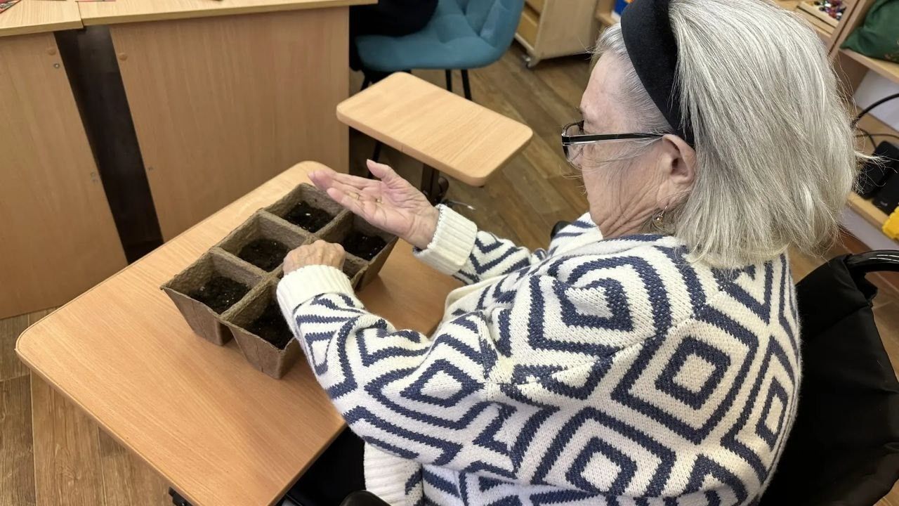 Посевная идёт полным ходом: в чистопольском доме-интернате стартовала гарденотерапия для пожилых