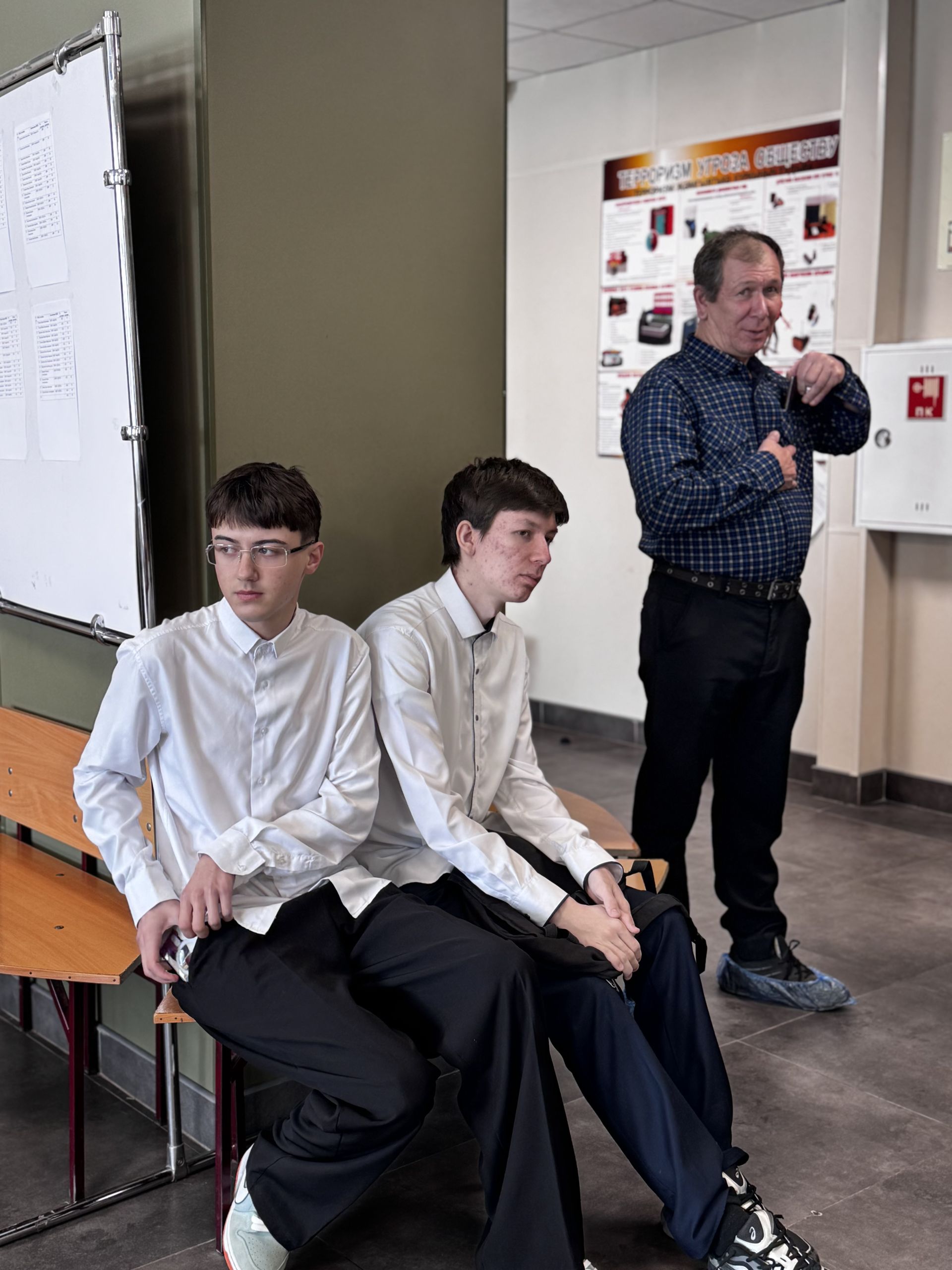 В Чистополе родители и дети вместе сдали пробные ОГЭ и ЕГЭ