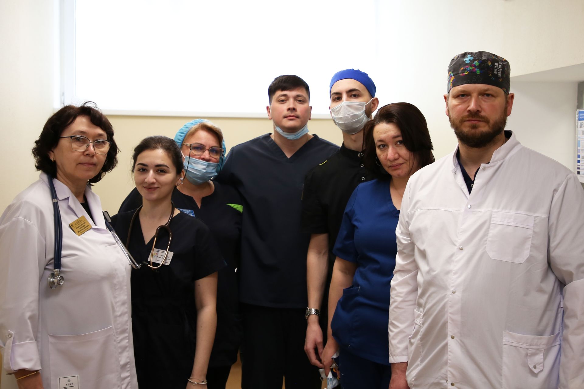 Женский коллектив Чистопольской ЦРБ принимал поздравления с 8 Марта от депутата Госсовета РТ Наиля Залакова