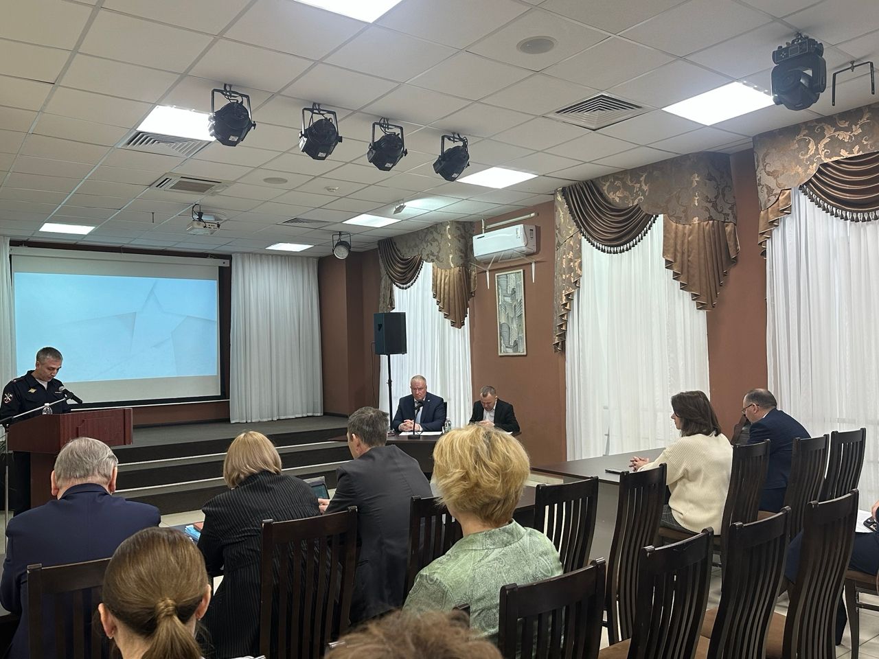 На аппаратном совещании в Чистополе обсудили работу ЗАГСа, весенние полевые работы и рост дистанционных мошенничеств