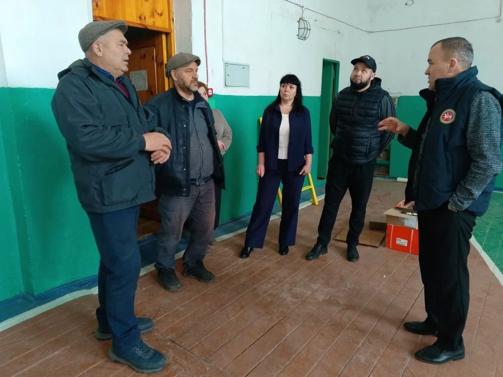 В селе Татарские Сарсазы полным ходом идёт капитальный ремонт