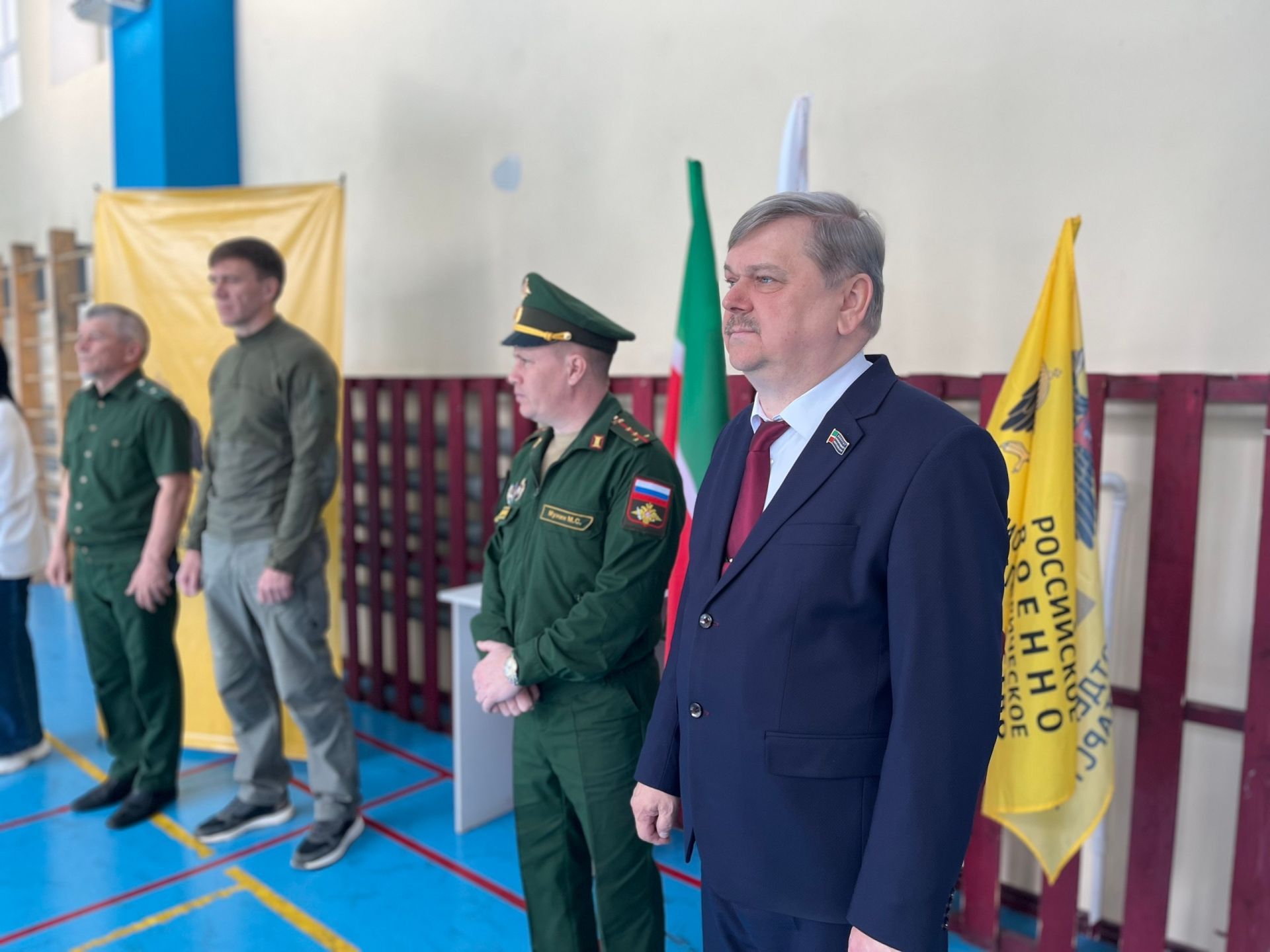 Чистай укучылары һәм студентлары ату буенча ярышларда махсус хәрби операция геройларын искә алдылар