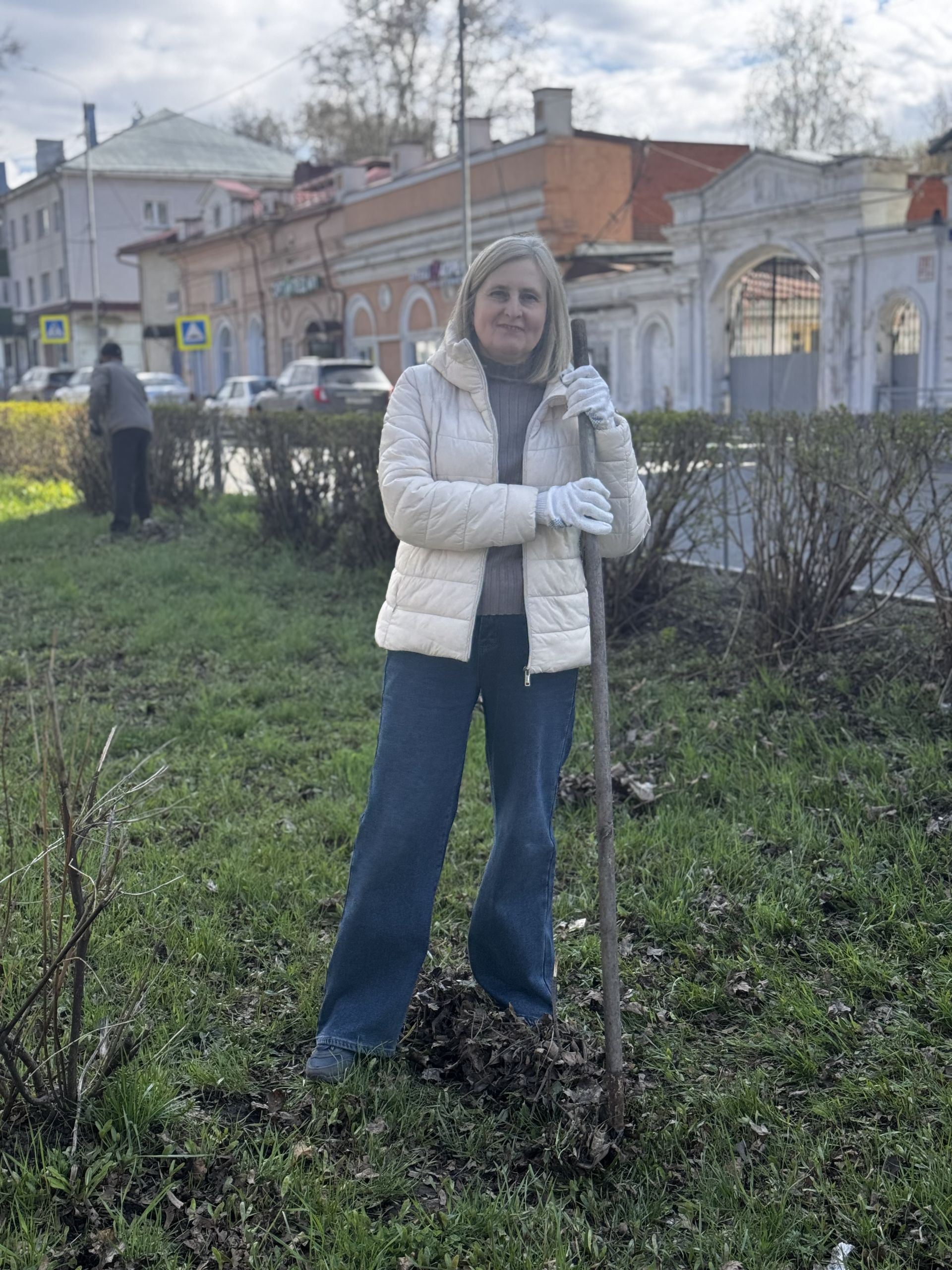 В Чистополе прошёл масштабный субботник на Центральном бульваре