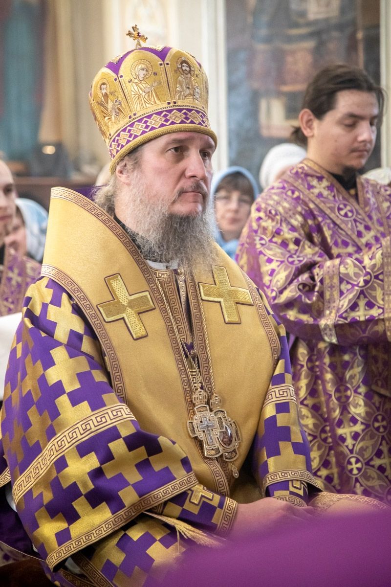 Епископ Пахомий совершил чин умовения ног в чистопольском соборе