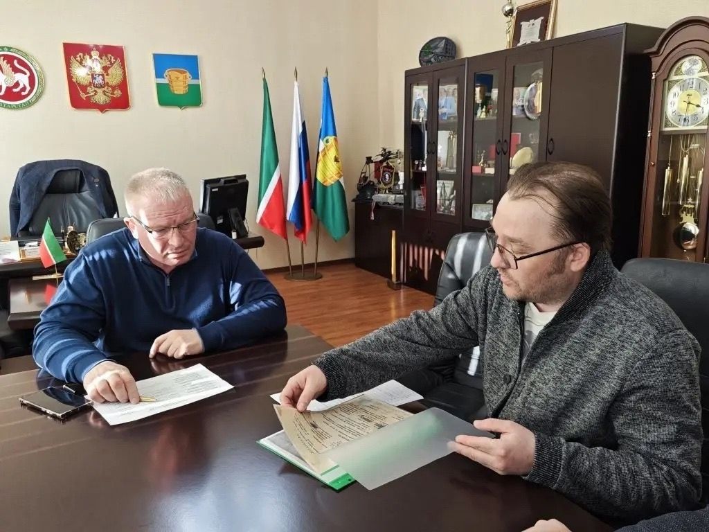 Дороги, ЖКХ и новая база отдыха: Глава Чистопольского района провёл приём граждан