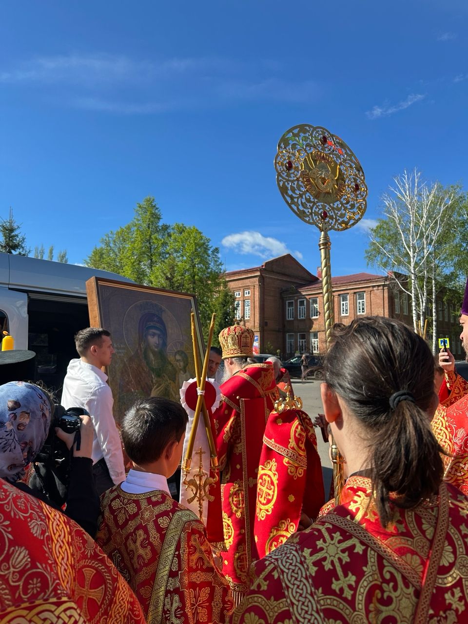 Святыня вернулась в храм: в Чистополе торжественно встретили отреставрированную икону «Скоропослушница»
