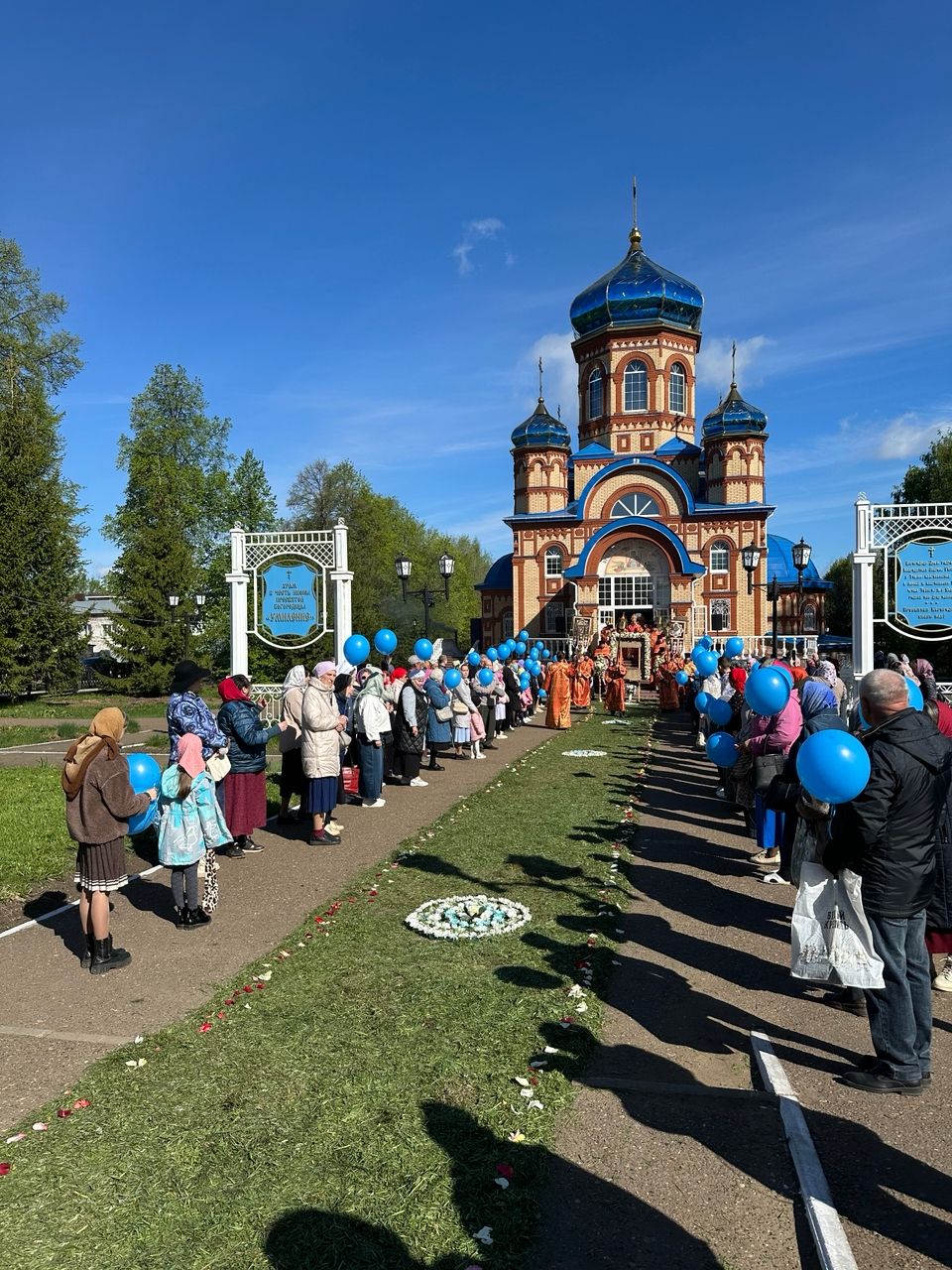 Святыня вернулась в храм: в Чистополе торжественно встретили отреставрированную икону «Скоропослушница»