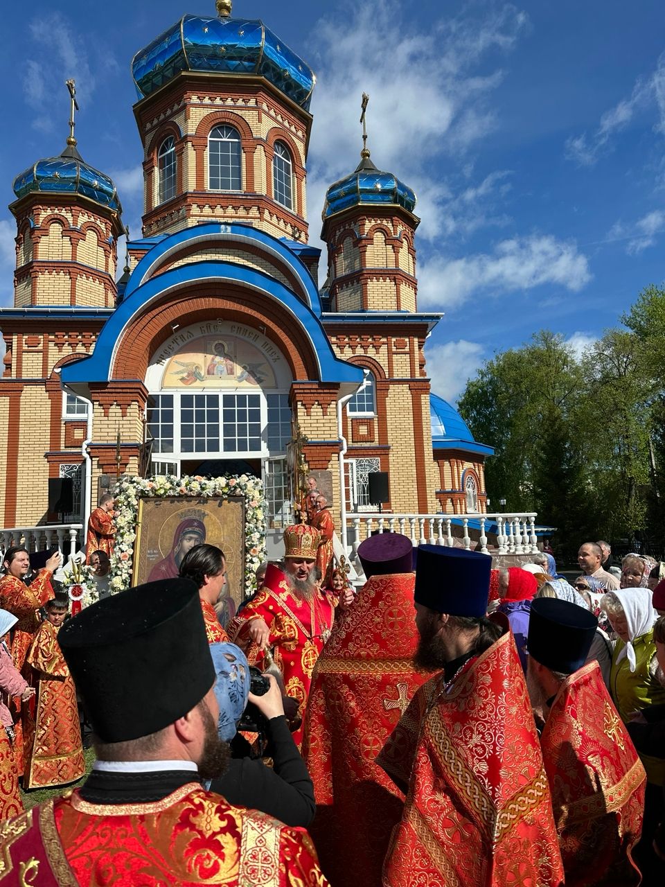 Святыня вернулась в храм: в Чистополе торжественно встретили отреставрированную икону «Скоропослушница»