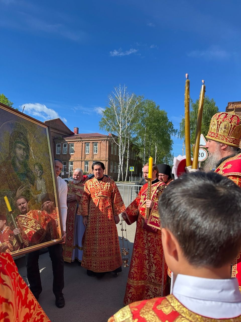 Святыня вернулась в храм: в Чистополе торжественно встретили отреставрированную икону «Скоропослушница»