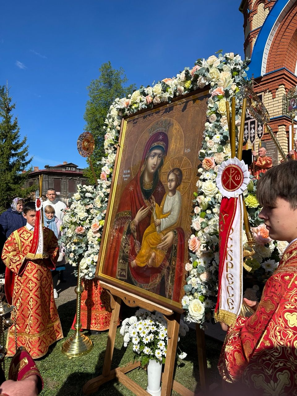 Святыня вернулась в храм: в Чистополе торжественно встретили отреставрированную икону «Скоропослушница»