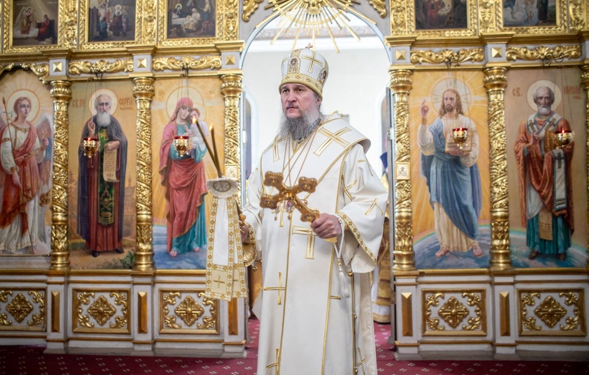 В кафедральном соборе Чистополя почтили память святителя Николая Чудотворца