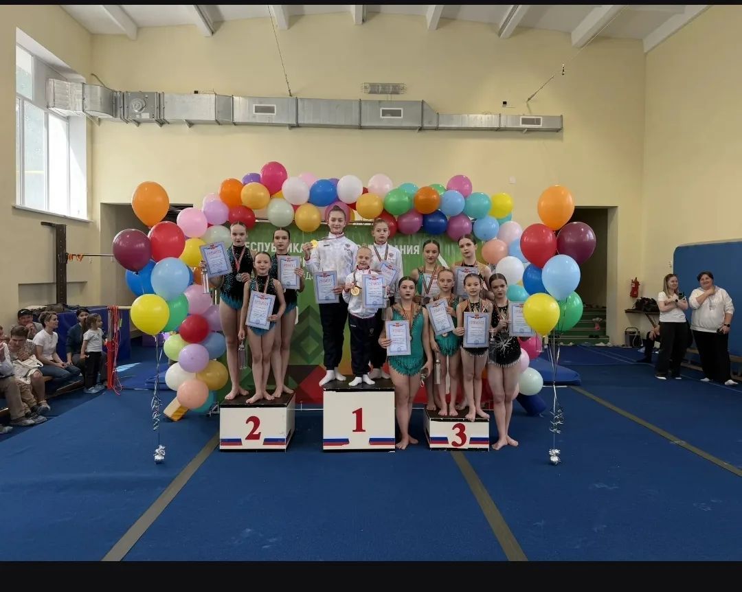 Чистай спорт мәктәбендә тәрбияләнүчеләр акробатика буенча республика ярышларында 8 медаль яуладылар