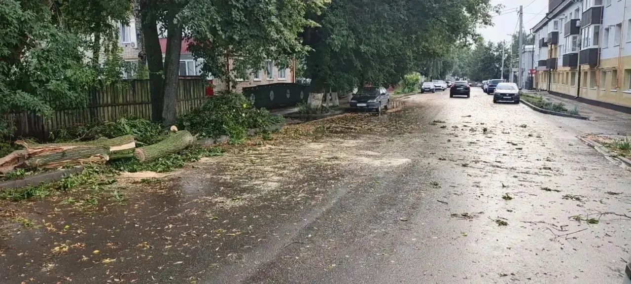 В Чистополе продолжают устранять последствия стихии