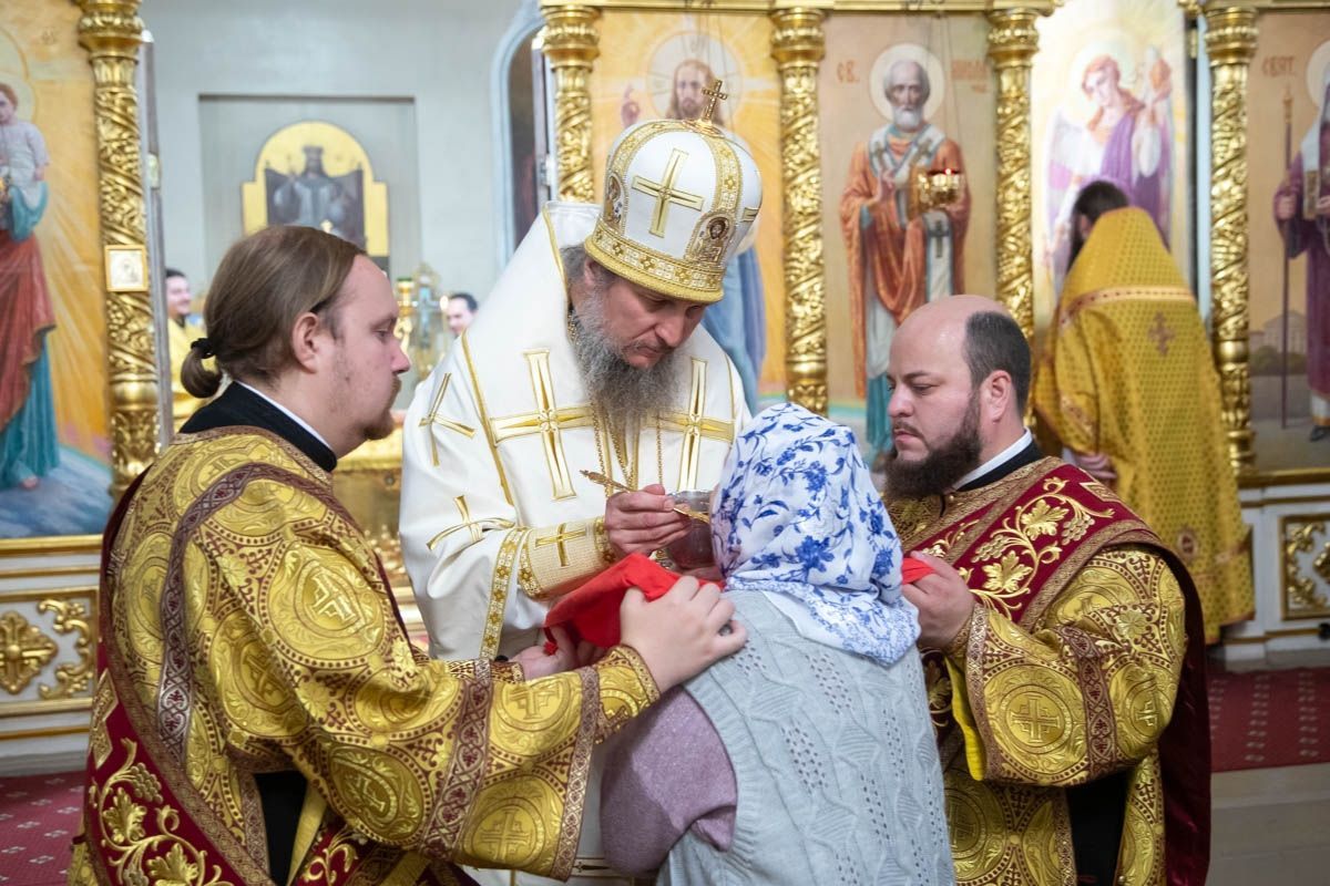 Владыка Пахомий Изге Никольский кафедраль соборында хушлашу Литургиясе үткәрде