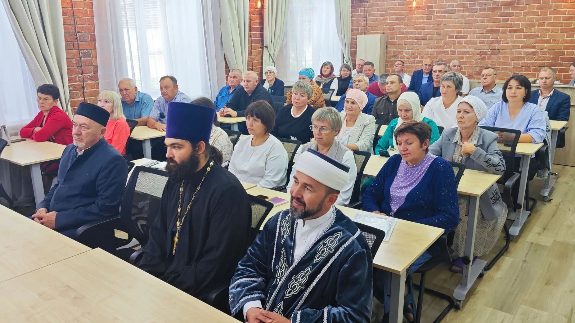 Жители Чистопольского района смогут составить родословную через портал «Ядкяр»