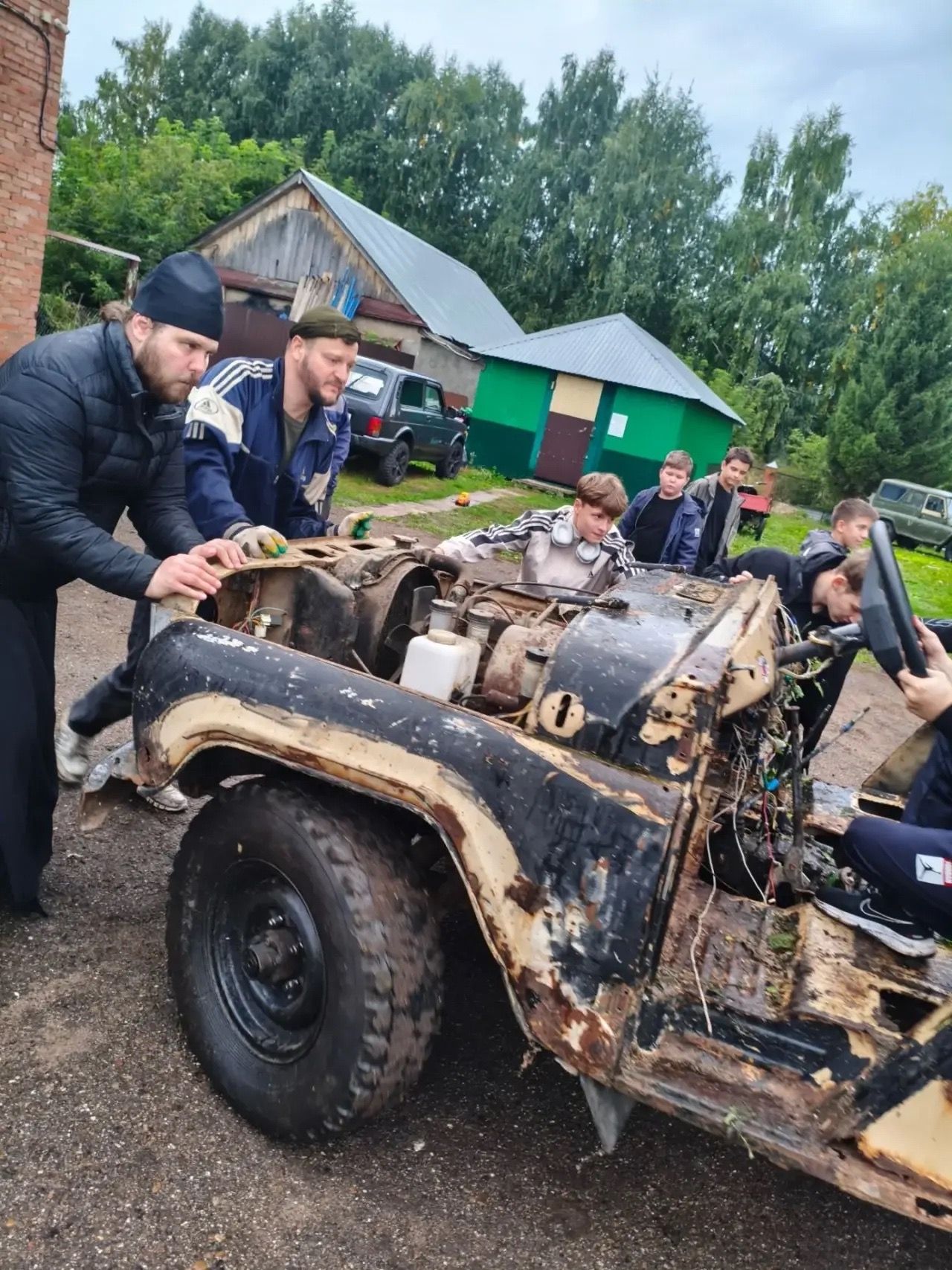 В Чистопольских Выселках открылись занятия в объединении «Добрых дел мастер»