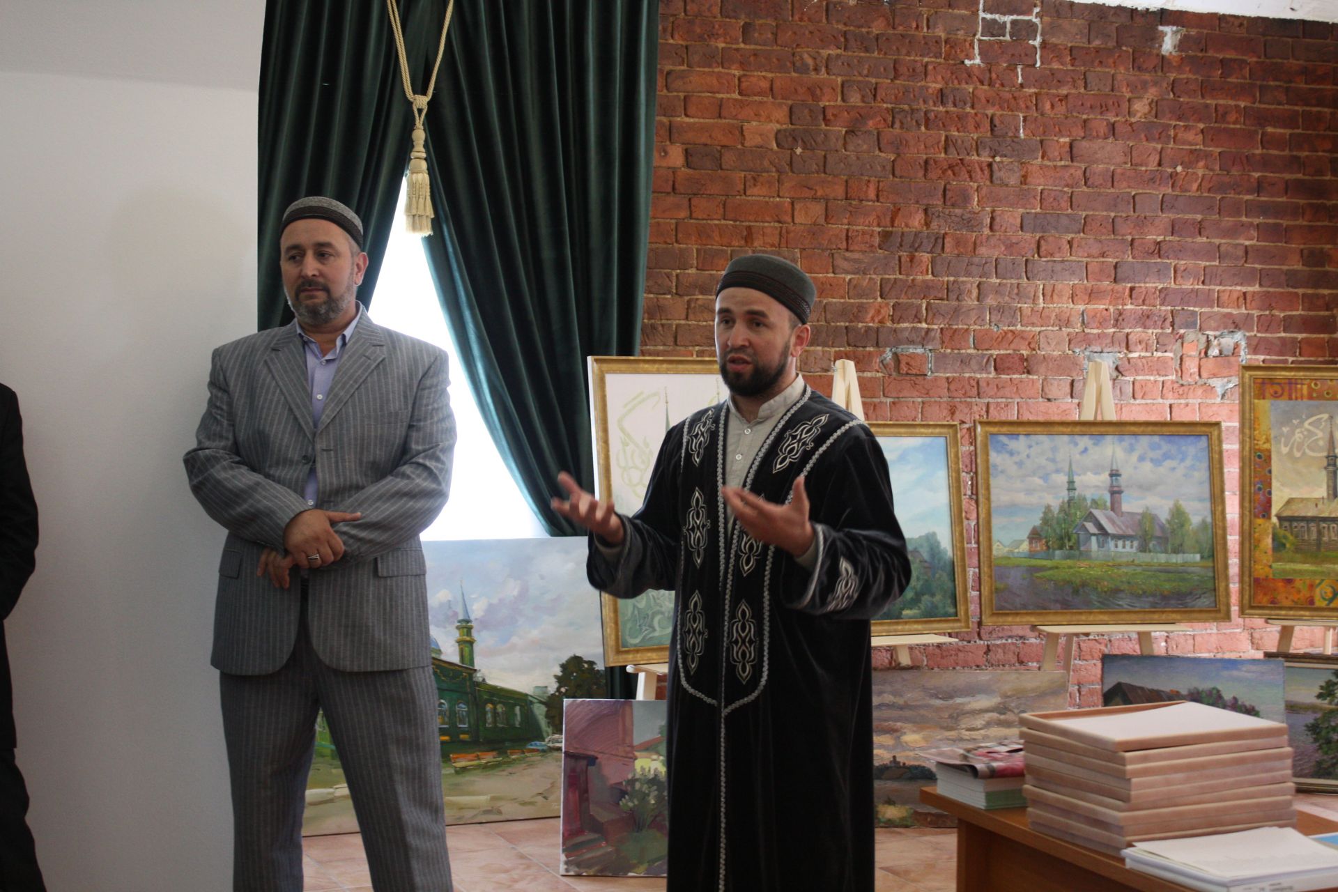 Открытие художественной выставки "Благодатный Рамазан"