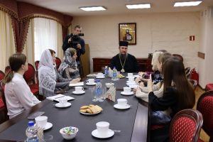 Епископ Пахомий провел пресс-конференцию с корреспондентами и руководством «Чистополь-информ»