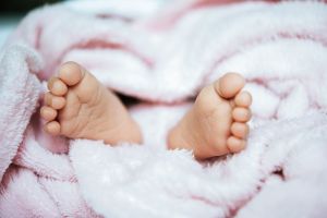 В Чистополе стало меньше детей, рожденных вне брака