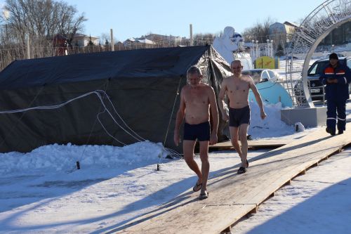 Православие динендәгеләр Крещениене билгеләп үттеләр