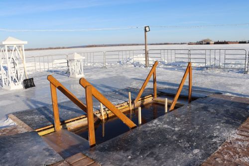 Православие динендәгеләр Крещениене билгеләп үттеләр