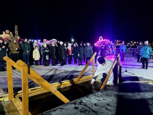 Православие динендәгеләр Крещениене билгеләп үттеләр