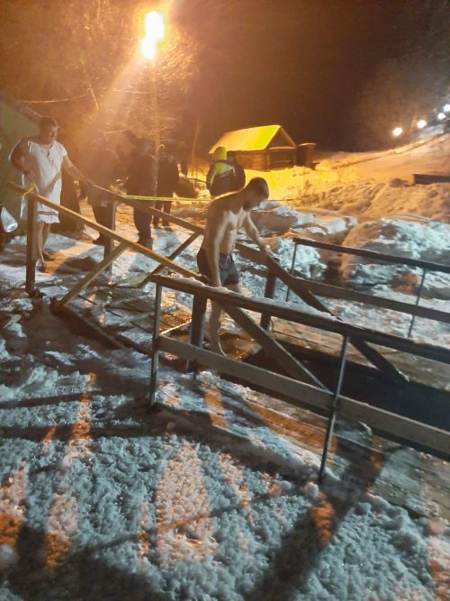 Православие динендәгеләр Крещениене билгеләп үттеләр