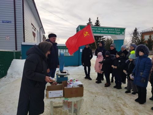 Жители села Татарское Адельшино присоединились к Всероссийской акции памяти «Блокадный хлеб»