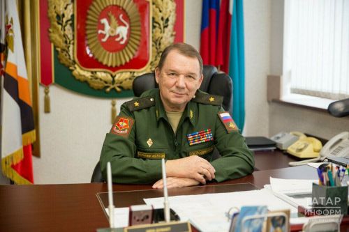 Военный комиссар Татарстана поздравил с Днем спецназа