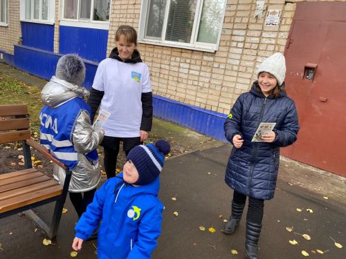 В рейд по городу вышли юные инспекторы дорожного движения чистопольской гимназии № 3