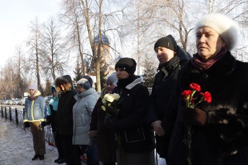 На здании школы № 1 открыли мемориальные доски в память о погибших на СВО выпускниках